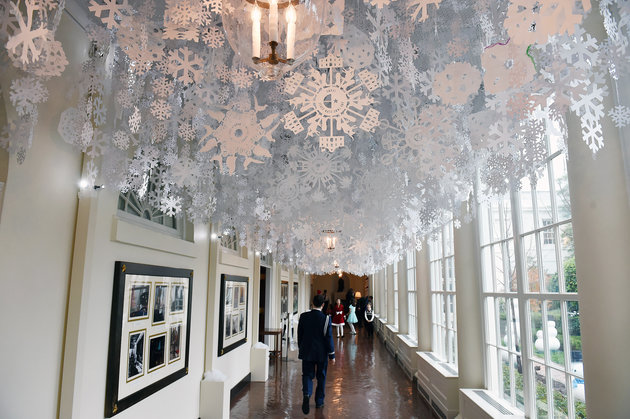 WASHINGTON, DC - DECEMBER 02: Decorations are seen in a hallway at the White House on Wednesday December 02, 2015 in Washington, DC. (Photo by Matt McClain/ The Washington Post via Getty Images)